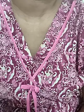HeartlessGirl online show from 05/15/26, 03:32