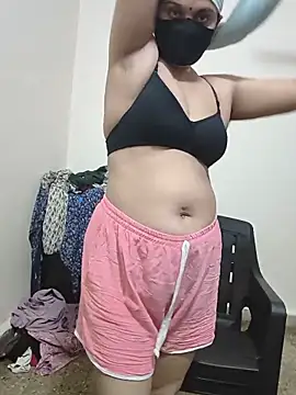 HeartlessGirl online show from 06/08/26, 10:38