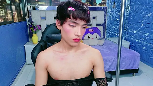 IsaacNovaa online show from 04/28/26, 07:51