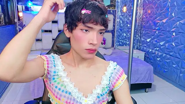 IsaacNovaa online show from 04/25/26, 12:30