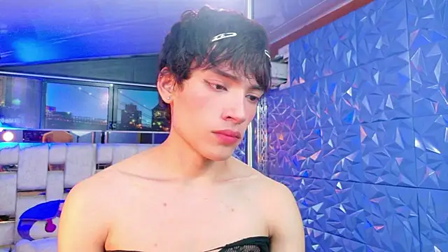 IsaacNovaa online show from 04/30/26, 09:16