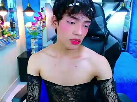 IsaacNovaa online show from 04/06/26, 05:03