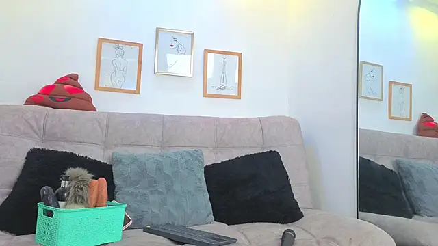CharlotteCopper  online show from 06/01/26, 10:26