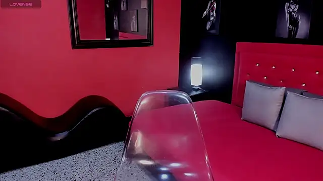 Henrikvermillion online show from 04/15/26, 03:23