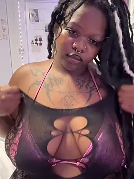 Nyla xox online show from 06/19/26, 09:42