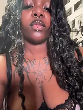 Nyla xox online show from 04/10/26, 10:17