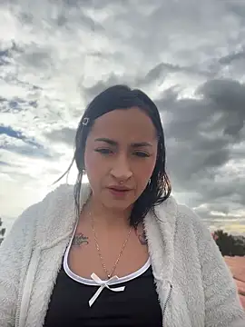 kimberly peter online show from 06/05/26, 10:15