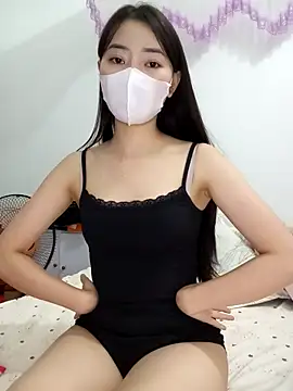 Snapshot of Xiangchuu chatting on 05/13/26, 05:20 Xiangchuu online show from 05/13/26, 05:20