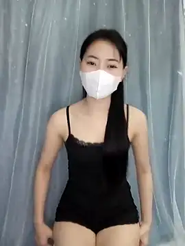 Xiangchuu online show from 04/03/26, 02:23