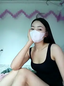 Snapshot of Xiangchuu chatting on 05/06/26, 05:55 Xiangchuu online show from 05/06/26, 05:55