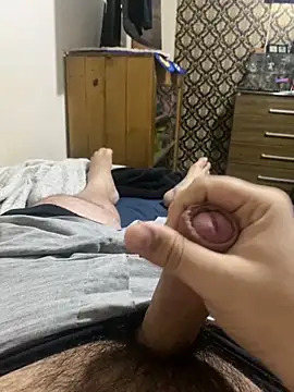 safadogggg online show from 04/15/26, 08:42