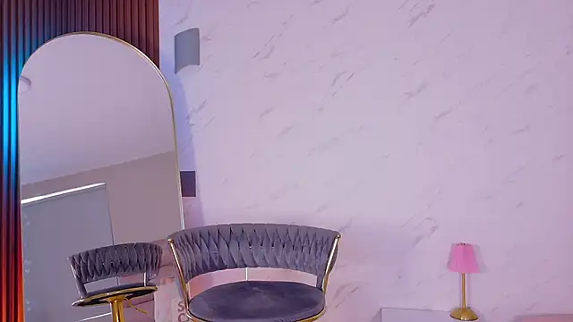 Snapshot of Diamondpierce chatting on 03/30/26, 06:31 Diamondpierce online show from 03/30/26, 06:31