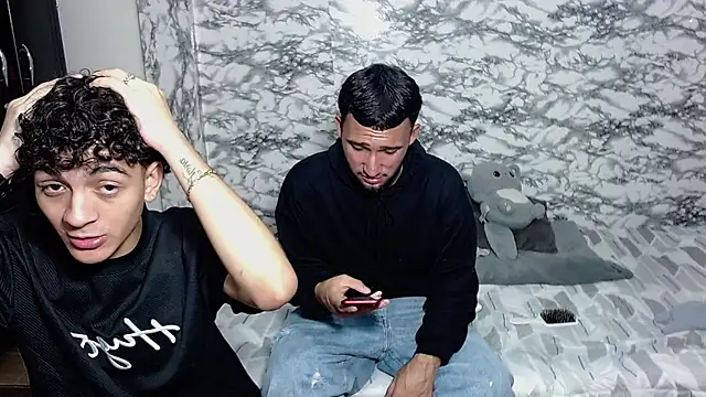 Snapshot of escanor_ar chatting on 04/01/26, 02:35 escanor ar online show from 04/01/26, 02:35