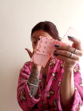 Snapshot of AuroraaMoonn chatting on 04/09/26, 01:39 AuroraaMoonn online show from 04/09/26, 01:39