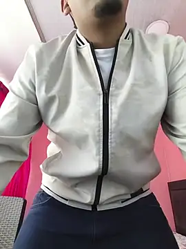 Snapshot of Itsdavidxxx chatting on 04/06/26, 05:25 Itsdavidxxx online show from 04/06/26, 05:25