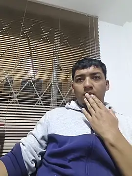 Snapshot of Itsdavidxxx chatting on 04/11/26, 12:20 Itsdavidxxx online show from 04/11/26, 12:20