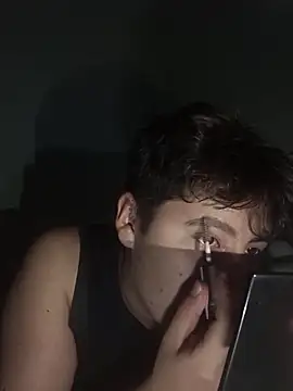 Snapshot of upssamuuu chatting on 04/07/26, 02:13 upssamuuu online show from 04/07/26, 02:13