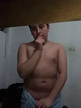 Snapshot of upssamuuu chatting on 04/02/26, 12:07 upssamuuu online show from 04/02/26, 12:07