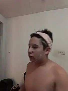 Snapshot of upssamuuu chatting on 03/27/26, 08:32 upssamuuu online show from 03/27/26, 08:32