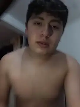 Snapshot of upssamuuu chatting on 04/08/26, 10:11 upssamuuu online show from 04/08/26, 10:11