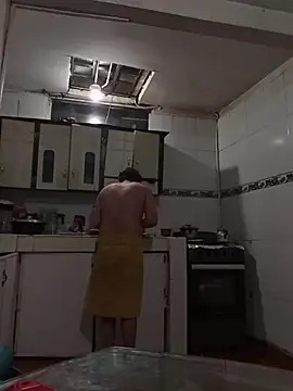 Snapshot of upssamuuu chatting on 04/06/26, 11:55 upssamuuu online show from 04/06/26, 11:55