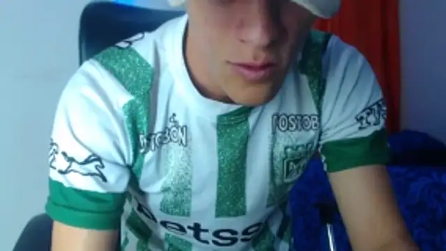 Snapshot of alejandro_stone12 chatting on 03/25/26, 12:04 alejandro stone12 online show from 03/25/26, 12:04