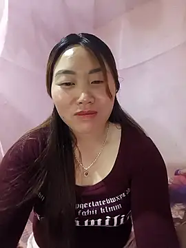 Snapshot of he-se-kin chatting on 06/15/26, 02:45 he-se-kin online show from 06/15/26, 02:45