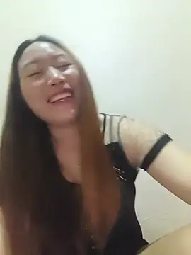 Snapshot of he-se-kin chatting on 06/08/26, 02:23 he-se-kin online show from 06/08/26, 02:23