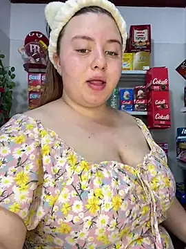 kitty  pinnk online show from 04/14/26, 07:41