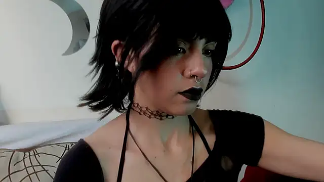 Snapshot of Nyxara- chatting on 07/16/26, 10:07 Nyxara- online show from 07/16/26, 10:07