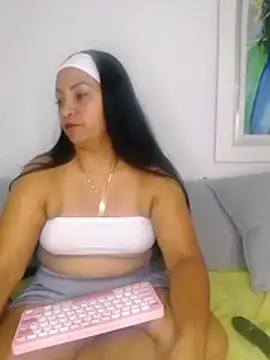 Snapshot of antonelamistresxxx chatting on 06/26/26, 12:38 antonelamistresxxx online show from 06/26/26, 12:38