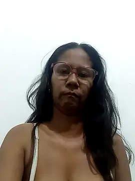 Karen La Flaca online show from 03/28/26, 04:46