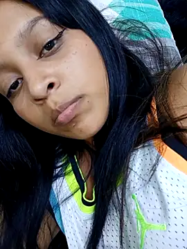 naty 18 online show from 04/12/26, 12:03