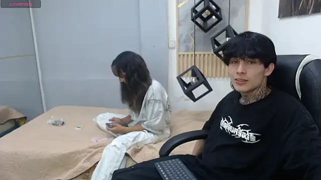 naty 18 online show from 04/04/26, 03:35