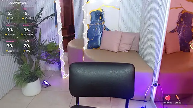 Tiiana tay online show from 04/30/26, 03:46