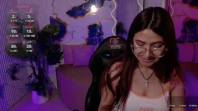 Tiiana tay online show from 05/26/26, 04:43