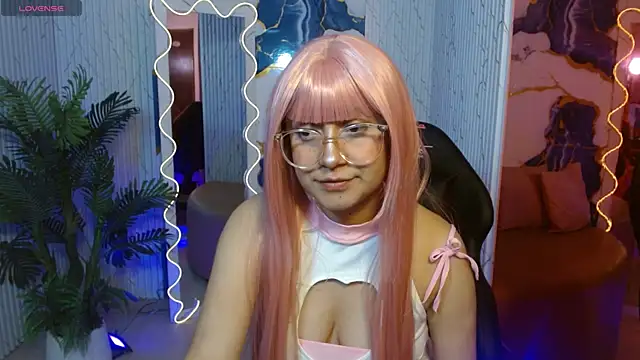 Tiiana tay online show from 05/01/26, 03:11
