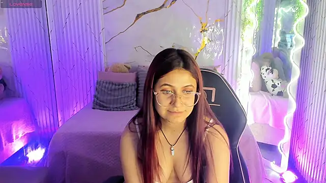 Tiiana tay online show from 05/25/26, 03:11