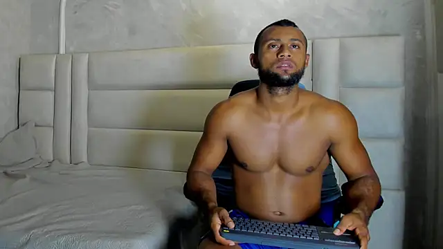 Snapshot of Dark_lennox chatting on 04/08/26, 12:50 Dark lennox online show from 04/08/26, 12:50