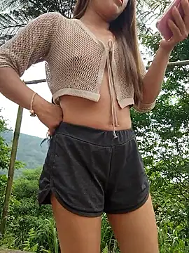 xinhxinh-cute online show from 05/23/26, 11:26