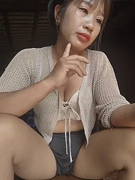 xinhxinh-cute online show from 05/16/26, 01:48