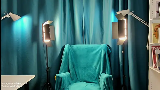 Snapshot of aaliska_dark chatting on 03/30/26, 06:04 aaliska dark online show from 03/30/26, 06:04