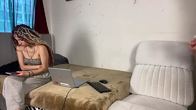 perceo and saddie online show from 05/24/26, 08:09