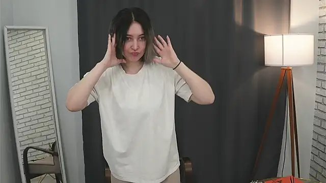 WavaMaddison online show from 03/27/26, 03:15