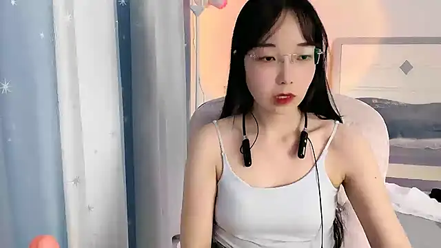 Snapshot of Anya-2026 chatting on 07/13/26, 01:10 Anya-2026 online show from 07/13/26, 01:10