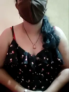 Latha lovely online show from 04/17/26, 01:19