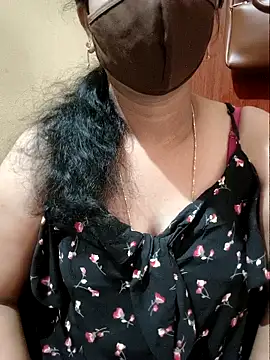 Latha lovely online show from 04/25/26, 07:22