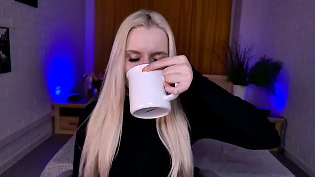 SherriButlers online show from 06/06/26, 05:12