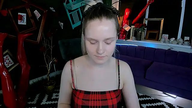 SherriButlers online show from 05/11/26, 04:04