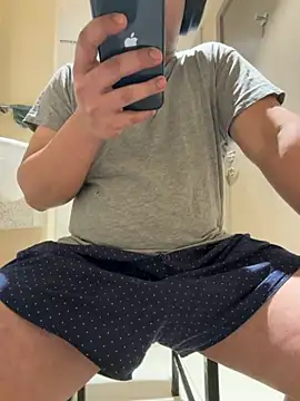 usemehowyoulike96 online show from 03/26/26, 12:42